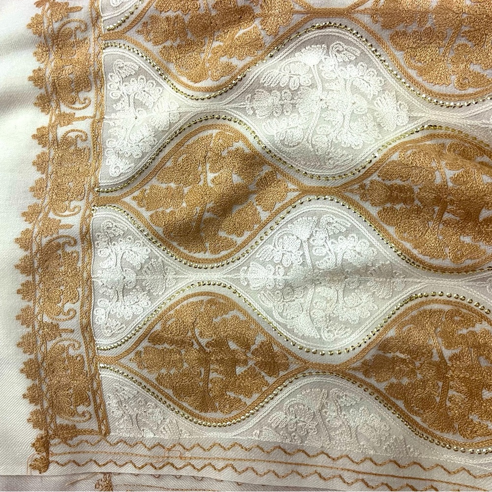 Soft finely embroidered woolen scarf in white &lovely contrasting sand brown